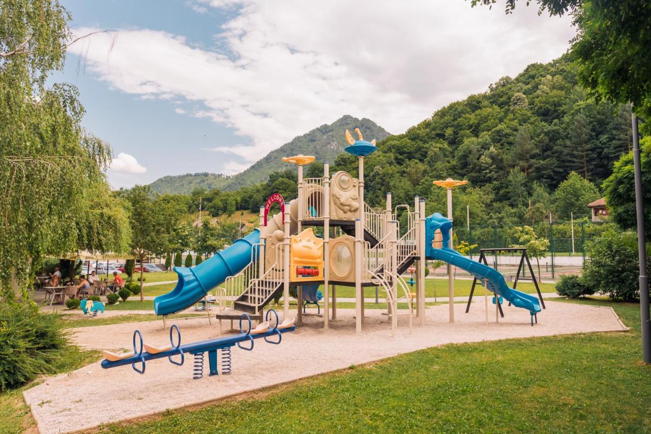 Garden City Hotel Konjic Exteriör bild